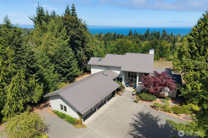 Property Photo: 1668 Freshwater Bay Road WA 98363