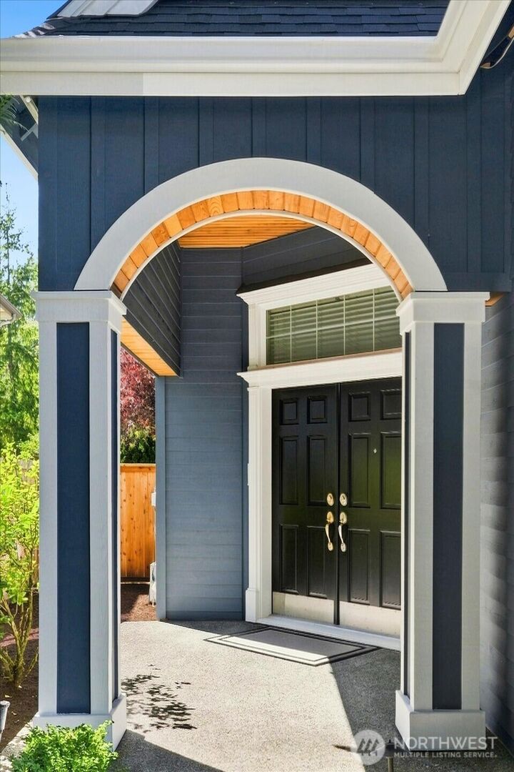 Property Photo: 27225 SE 13th Place WA 98075