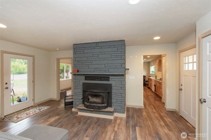 Property Photo:  415 N Lees Creek Road  WA 98362 