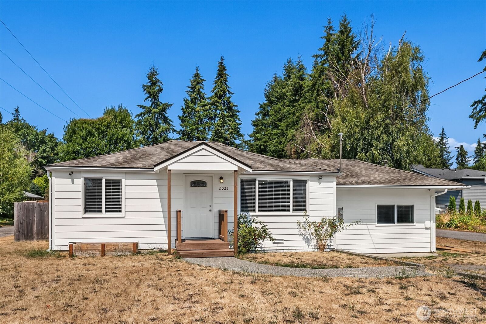 Property Photo: 2021 204th Street SW WA 98036
