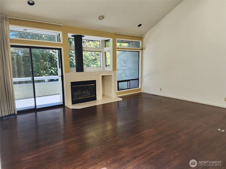 Property Photo:  3605  93rd Avenue SE  WA 98040 