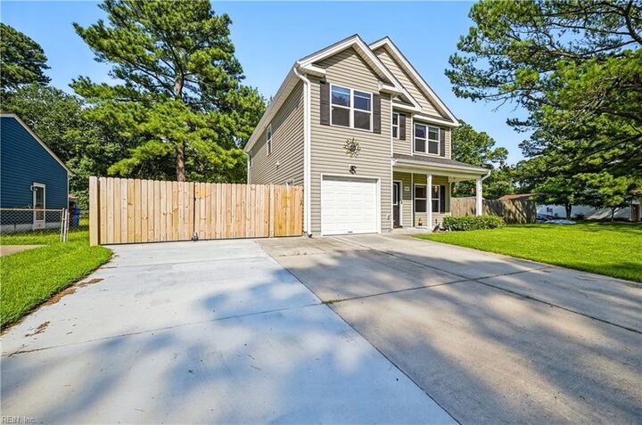 Property Photo:  3317 Dunedin Dr  VA 23321 