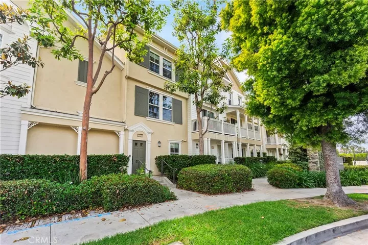 Property Photo:  1123 Abelia  CA 92606 