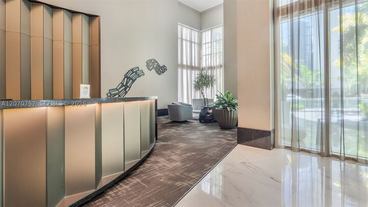 Property Photo:  951 Brickell Ave 3801  FL 33131 