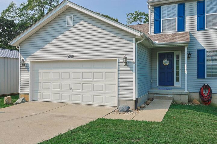 Property Photo:  5095 Hill Springs Ct  IN 47025 