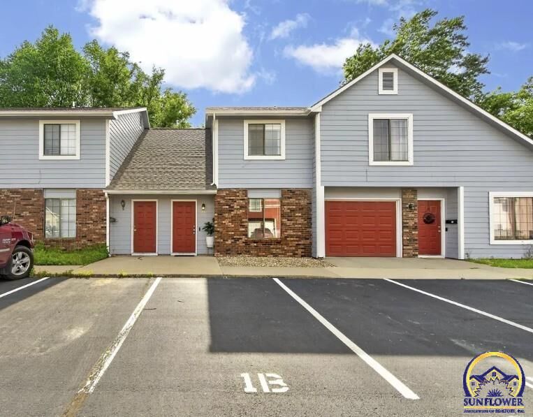 Property Photo:  2406 Alabama St 1B  KS 66046 