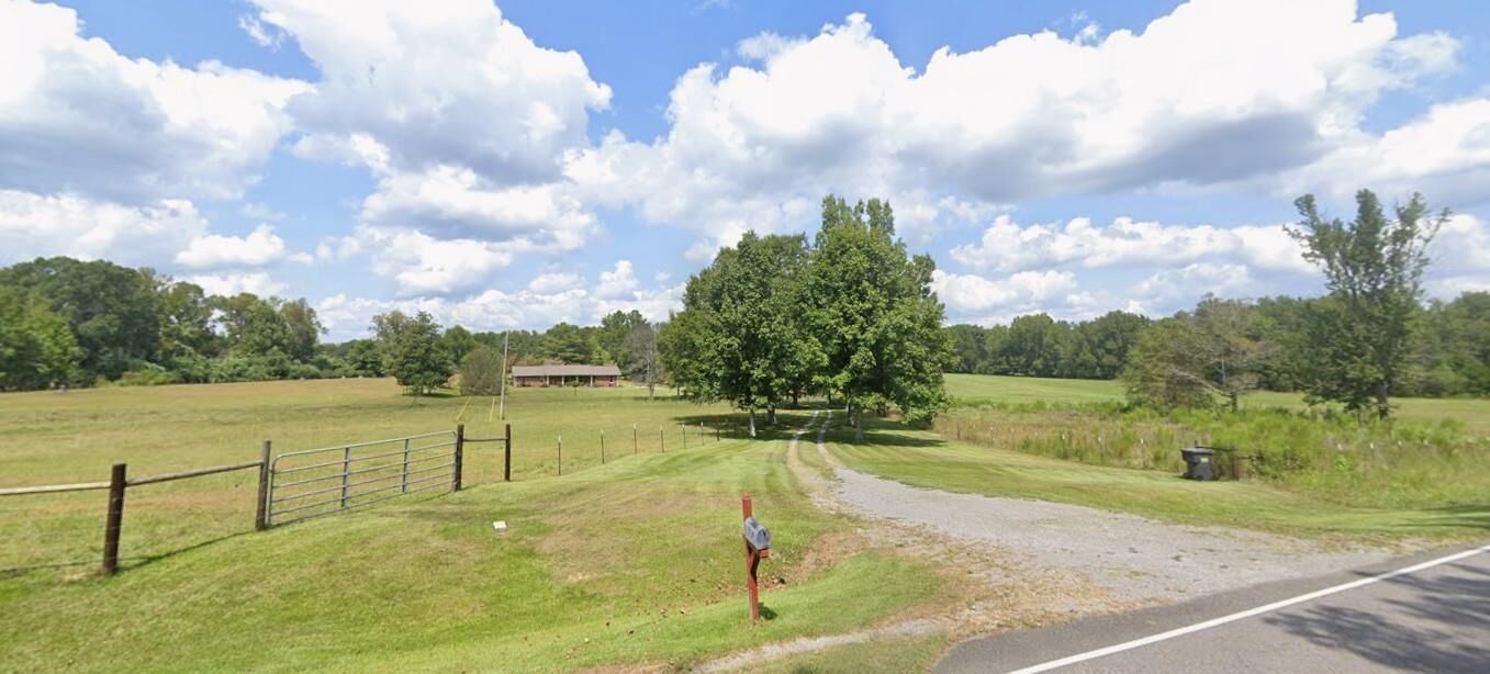 Property Photo:  5029 Eva Rd  AL 35621 
