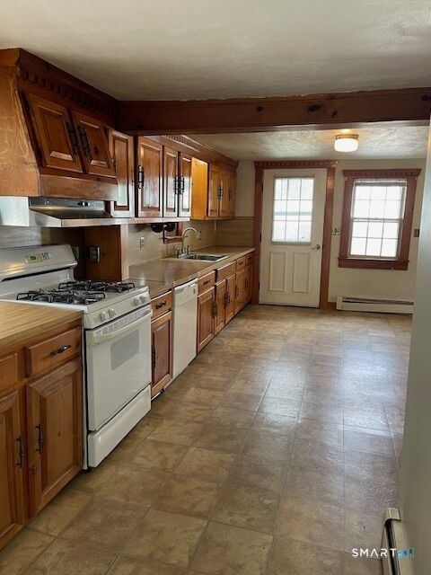 Property Photo:  37 Richmondville Avenue 1  CT 06880 