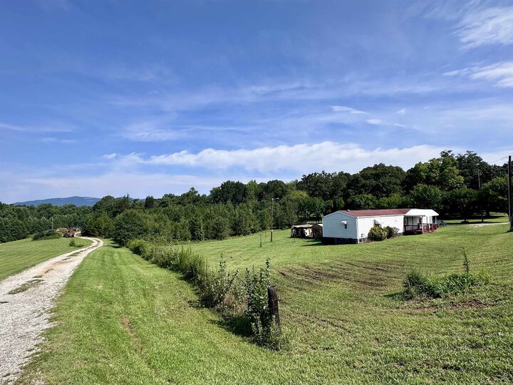 Property Photo: 4569 N Highway 14 SC 29651