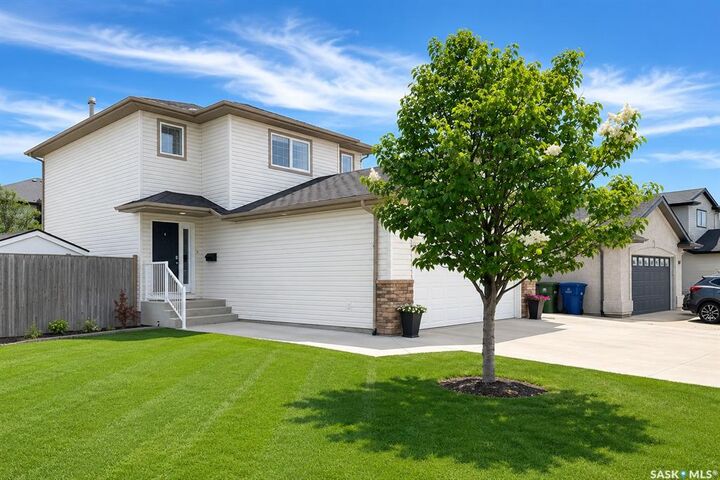 Property Photo: 338 Stensrud Road SK S7W 1B4