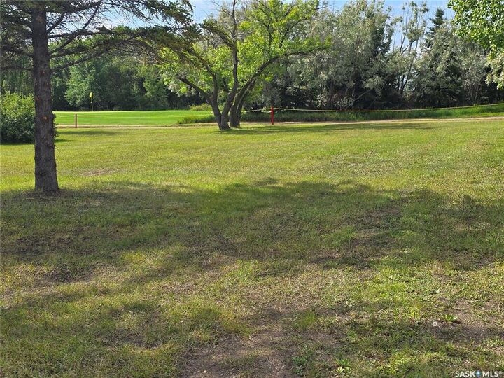 Property Photo:  721 Aqualane Avenue  SK S0M 1X0 
