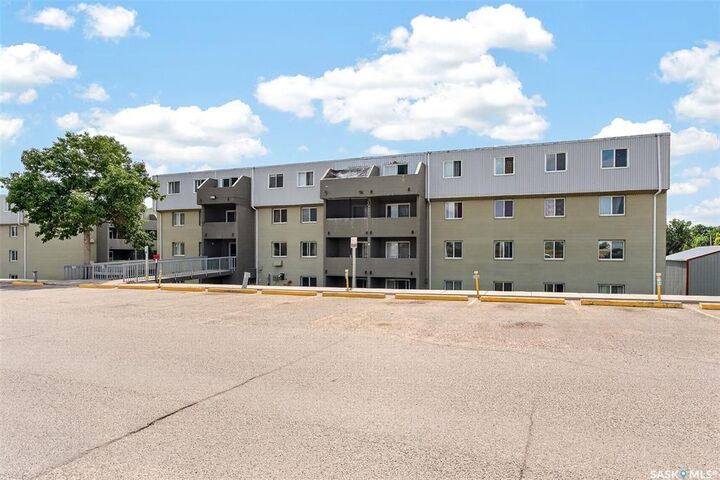 Property Photo: 550 Laurier Street 310 SK S6H 6X6