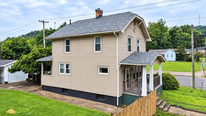 Property Photo:  1625 Mabert  OH 45662 