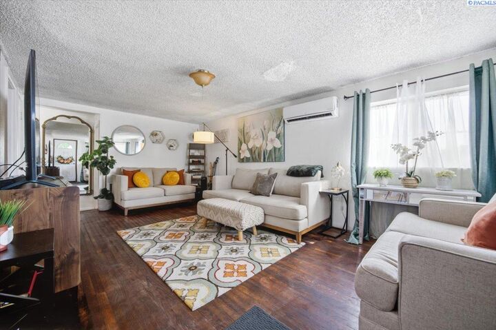 Property Photo:  1603 N 12th Ave.  WA 99301 