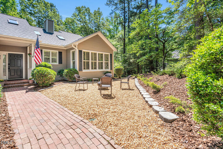 Property Photo: 686 Spindlewood NC 27312