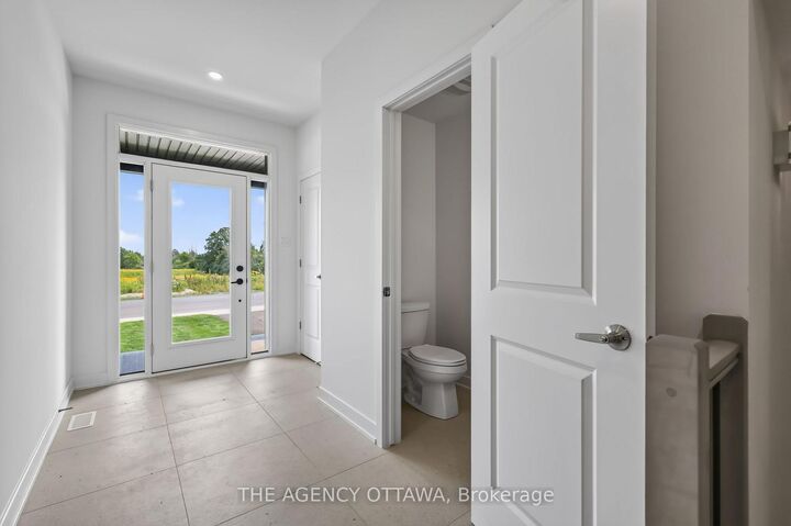 Property Photo: 1202 Spoor Street ON K2K 1X7