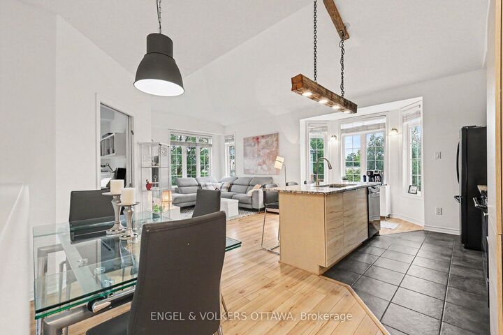 Property Photo:  53 Hawkstone Gate  ON K2K 0A3 