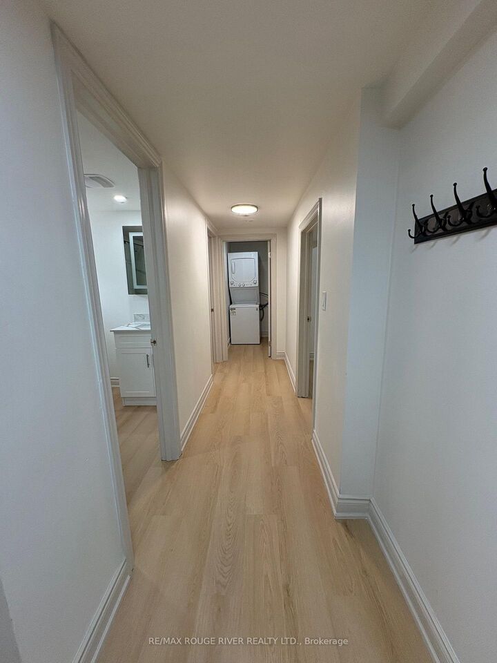 Property Photo: 121 Lupin Drive 2, Lower ON L1N 1X9