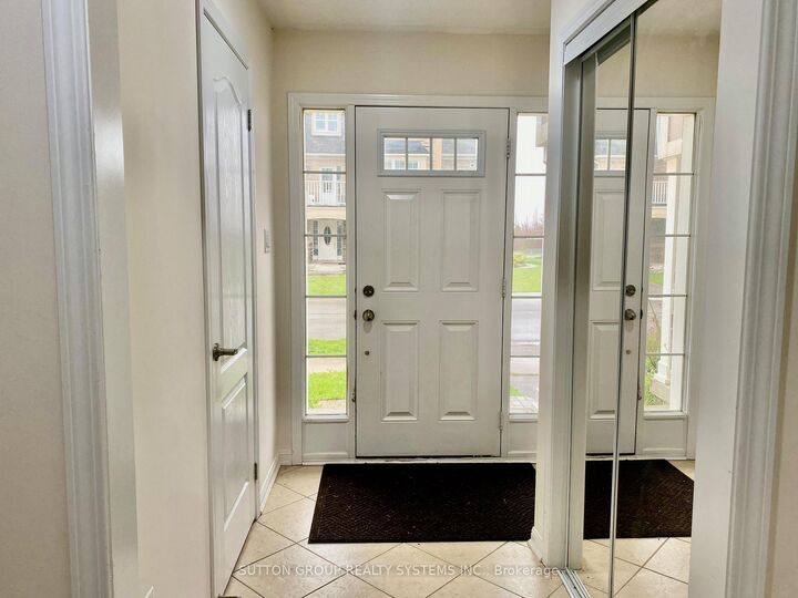 Property Photo: 39 Suitor Court ON L9T 8R9
