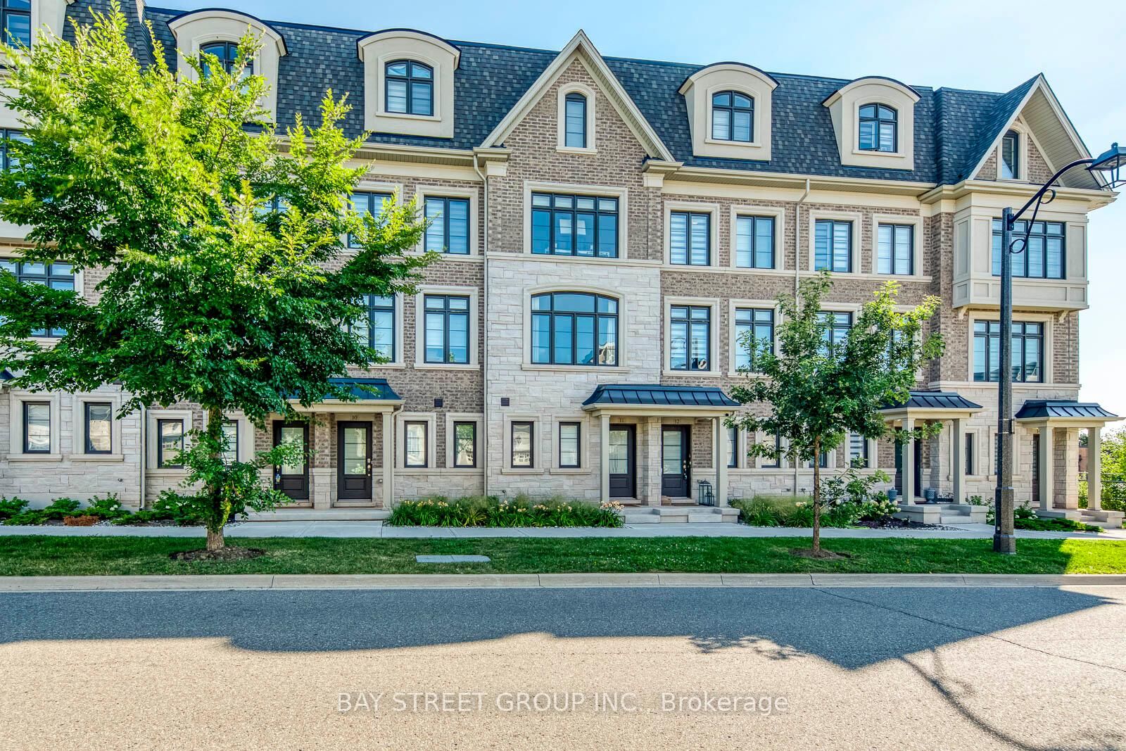 Photo de la propriété: 2119 Lillykin Street 11 ON L6H 7H2