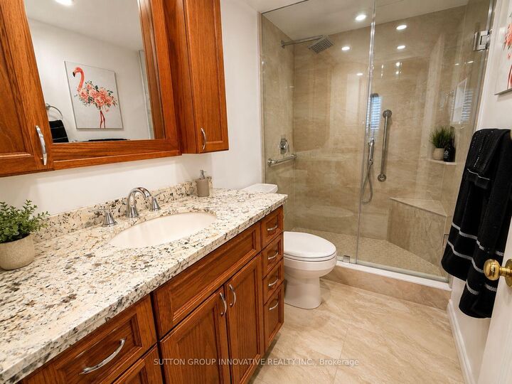 Property Photo: 8 Village Green Boulevard 507 ON L8G 5B8