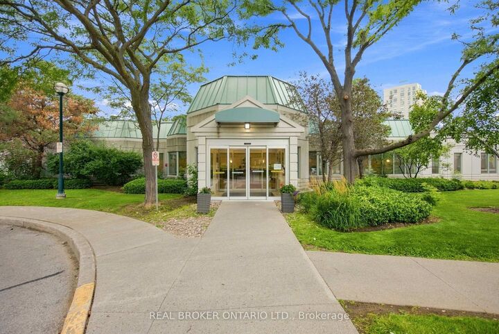 5001 Finch Avenue E 709 — photo 1