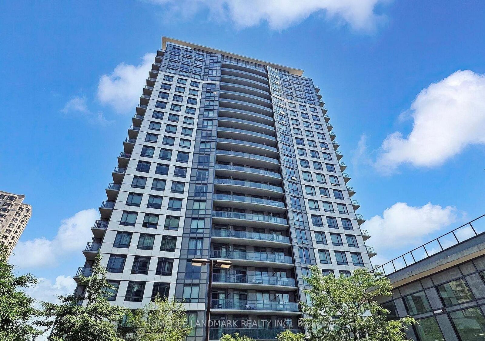 Photo de la propriété: 195 Bonis Avenue 2204 ON M1T 0A5