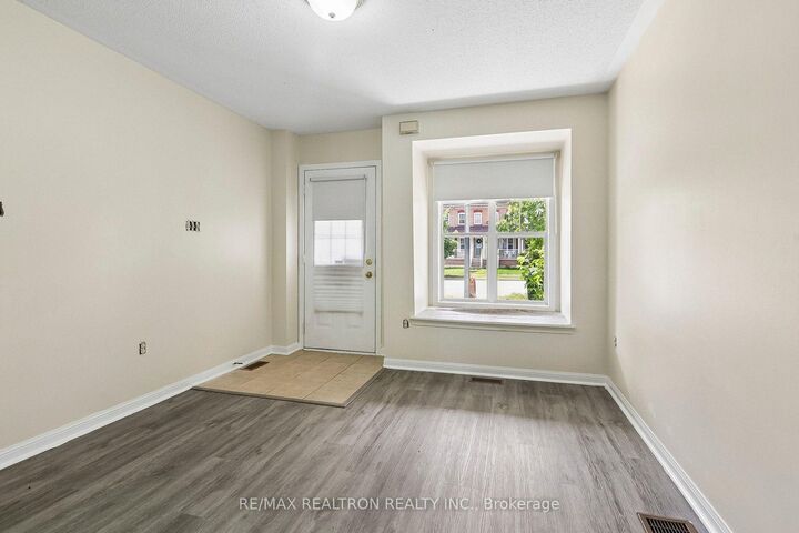 Property Photo: 23 Ecopark Gate ON M1B 6G8