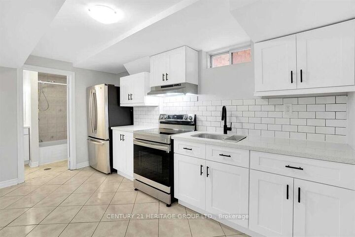 Property Photo:  521 Heddle Crescent  ON L3X 2J4 