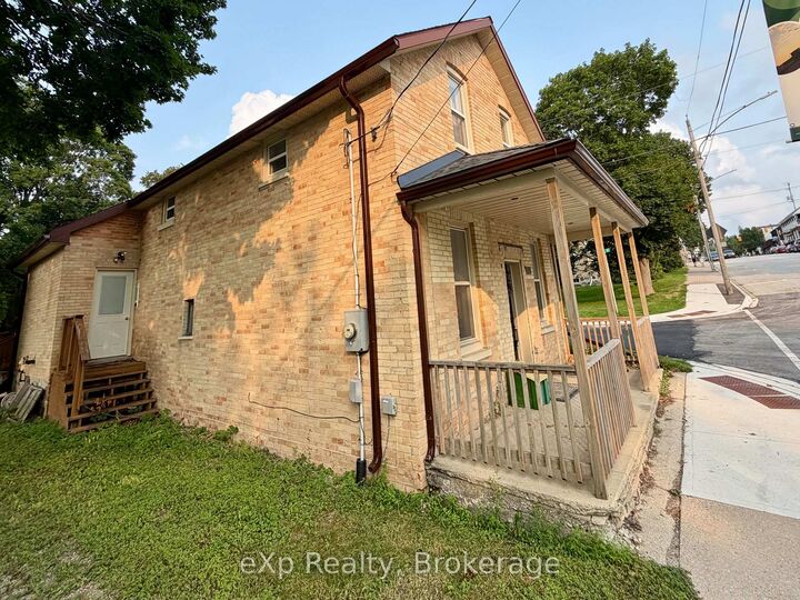 Property Photo: 118 Elora Street ON N0G 2J0