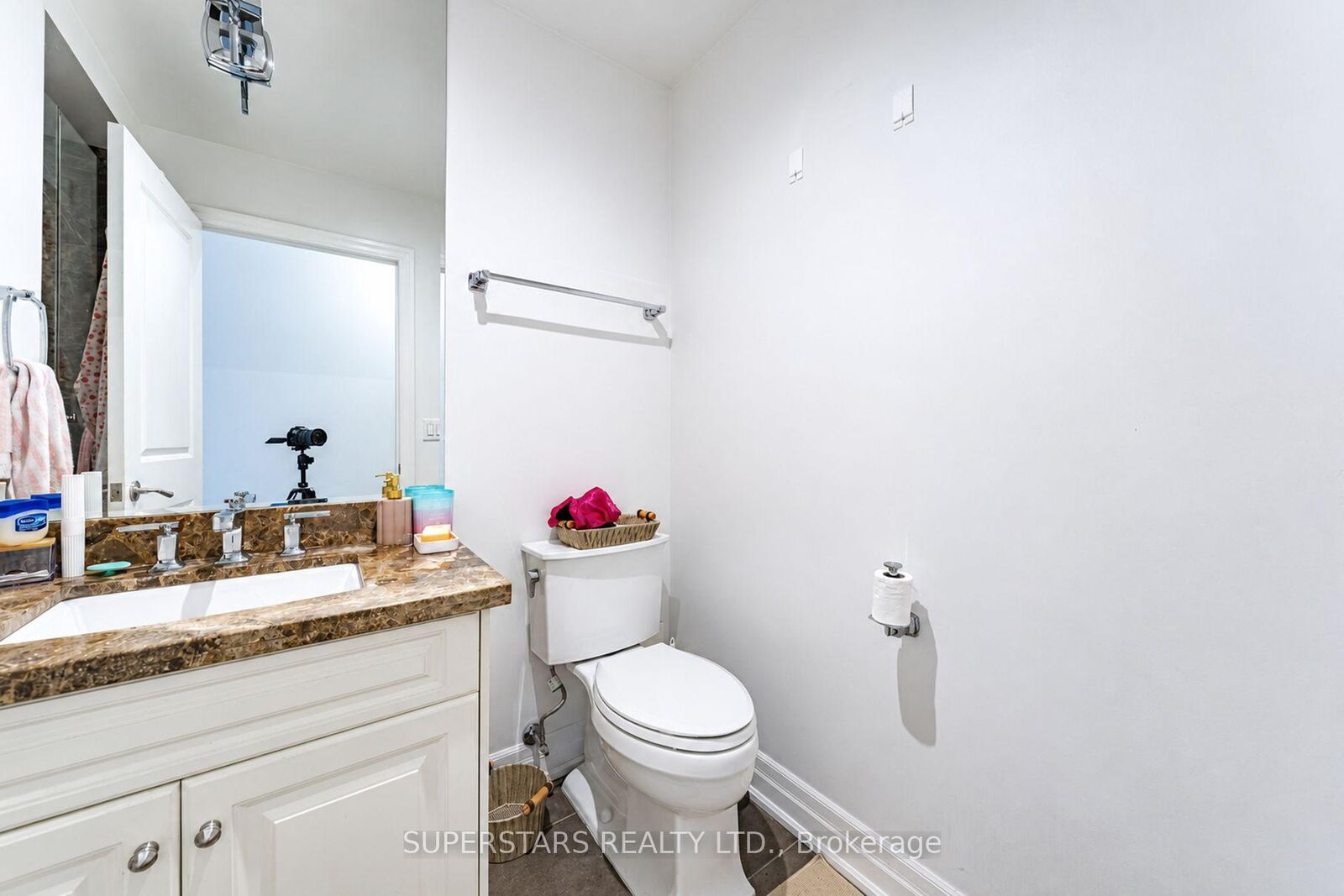 Property Photo:  23 Rean Drive 901(Ph1)  ON M2K 0A5 