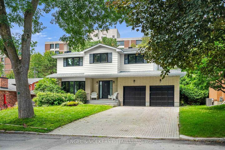 Property Photo:  2343 Whitehaven Crescent  ON K2B 5H2 
