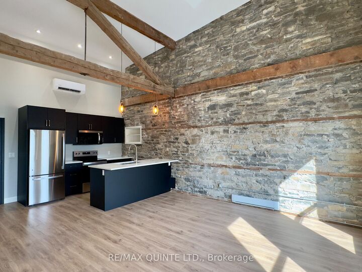 Property Photo: 330 Victoria Street 7 ON K0K 3J0