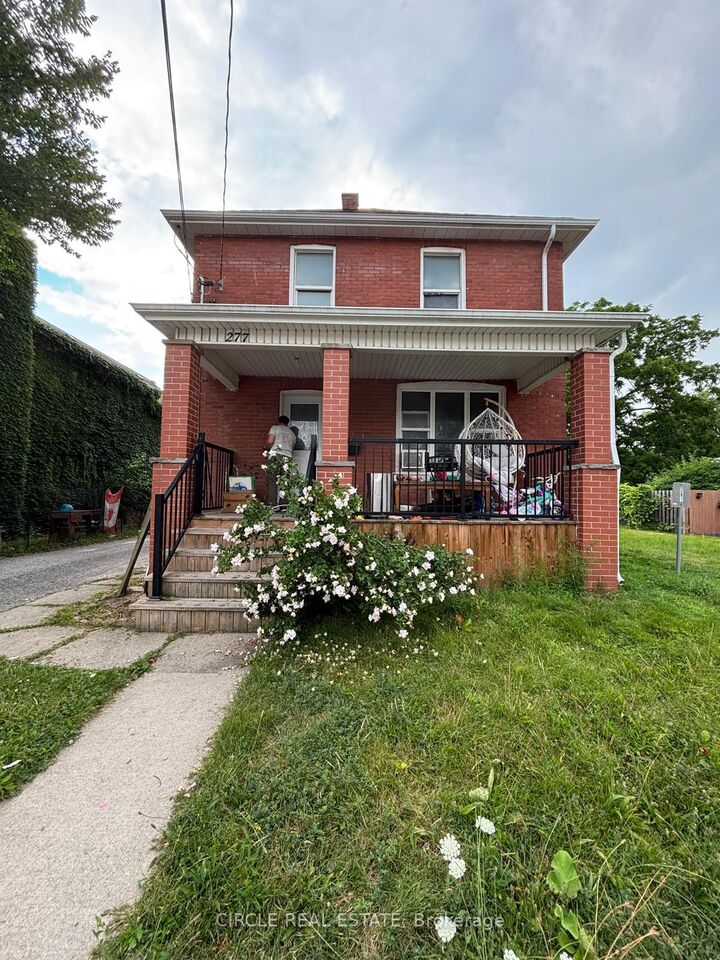 277 Niagara Street W — photo 1
