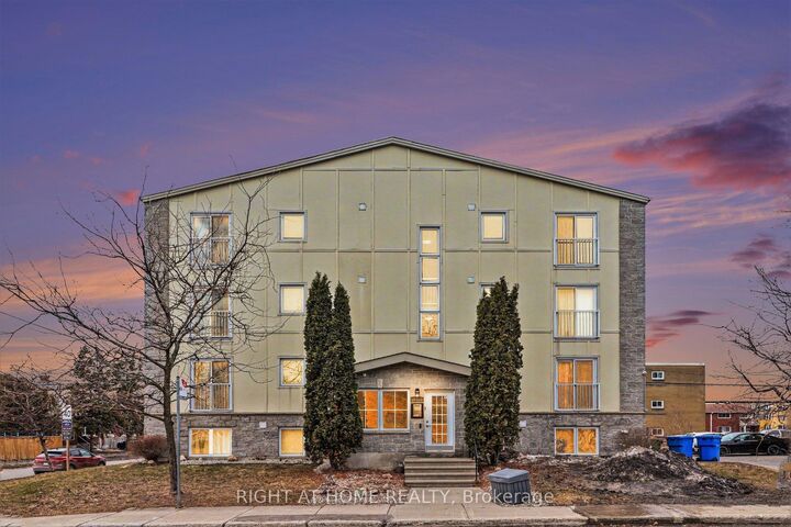 Property Photo: 646 Cummings Avenue 202 ON K1K 2K6
