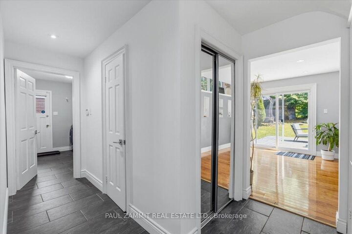 Property Photo: 21 Kings Inn Trail ON L3T 1T6