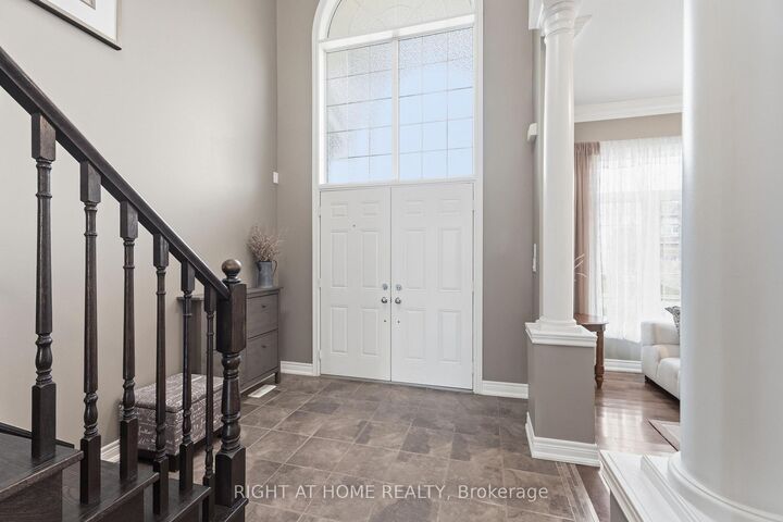 Property Photo: 38 Weaver Drive ON L9K 0G3