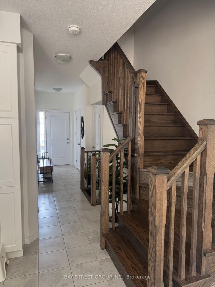Property Photo:  61 Beasley Grove  ON L9K 0J7 