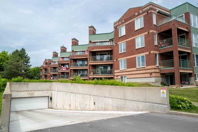 Property Photo: 121 Water Street W 312 ON K6J 5T8