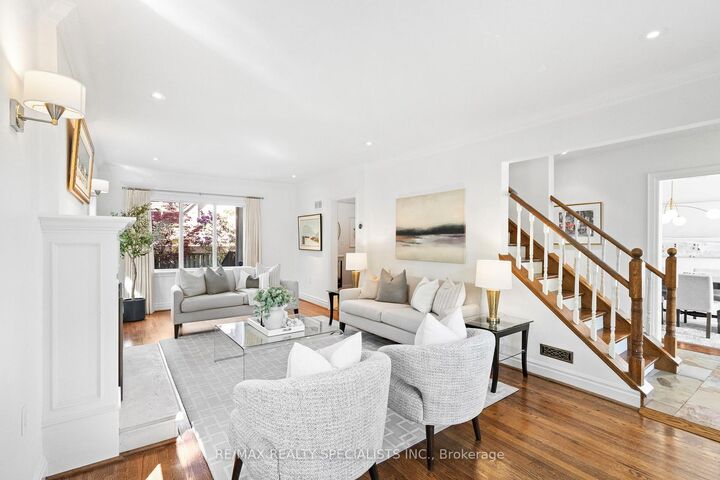 Property Photo: 78 Meadowbank Road ON M9B 5C9