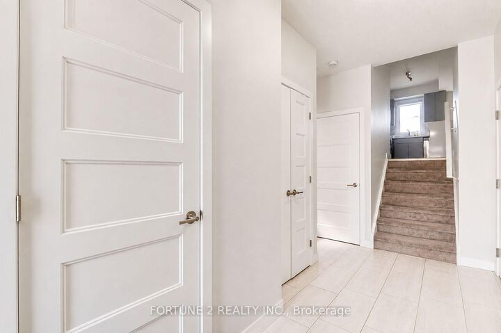 Property Photo:  3380 Singleton Avenue 80  ON N6L 0E8 