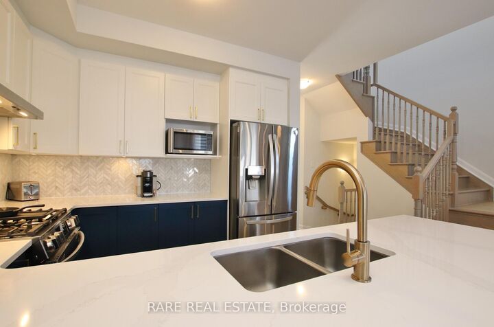 Property Photo:  126 Attwell Private N/A  ON K2K 0P6 