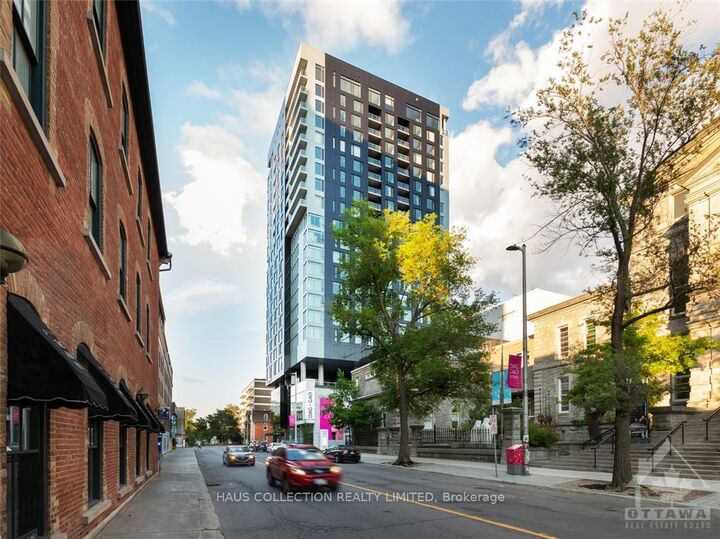 Property Photo: 20 Daly Avenue 1802 ON K1N 6E2