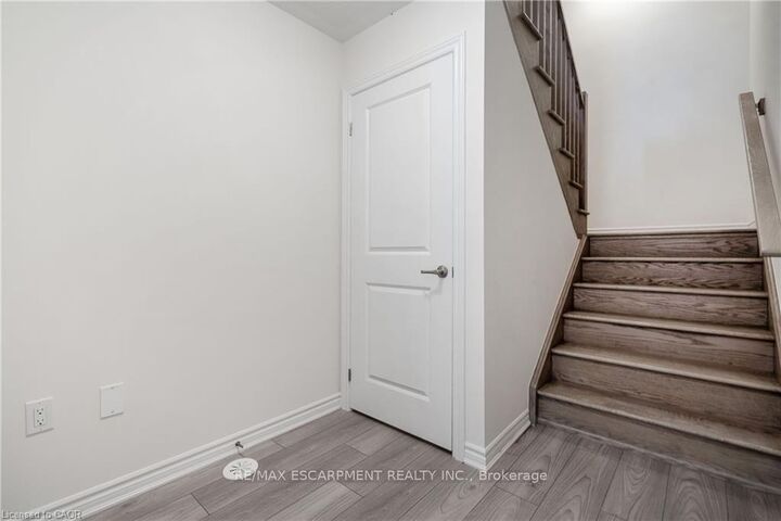 Property Photo:  305 Garner Road 39  ON L9G 5E6 