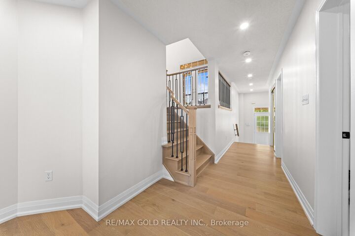 Property Photo: 3 Tan Lane ON L6P 0Z9