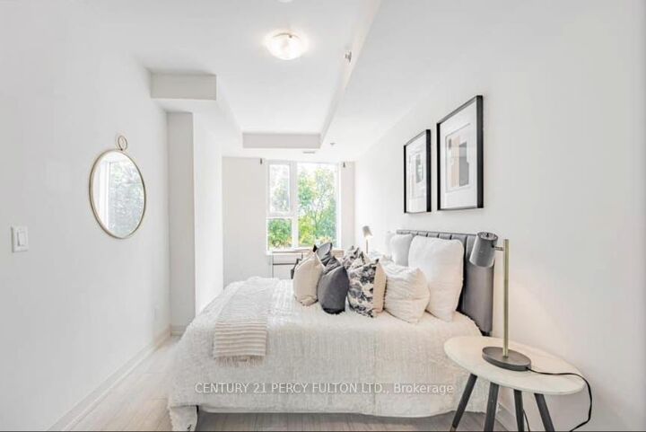 90 Glen Everest Road 318 — photo 1