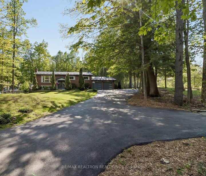 3744 Wainman Line — photo 1