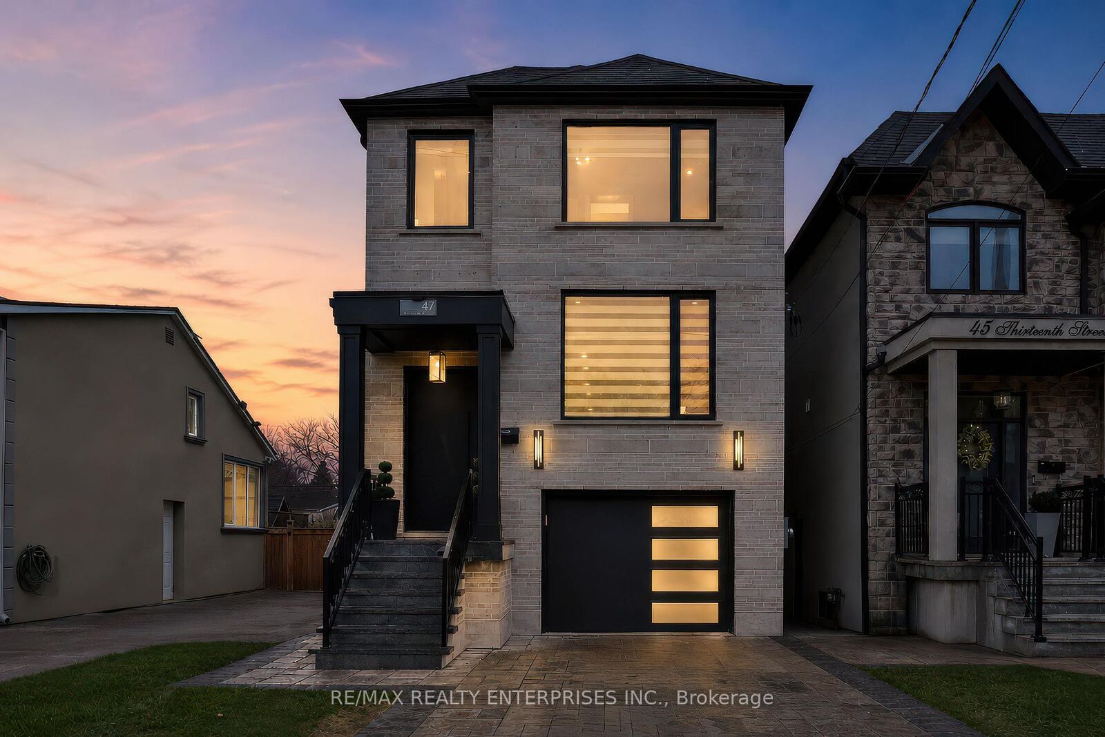 Property Photo:  47 Thirteenth Street  ON M8V 3H3 
