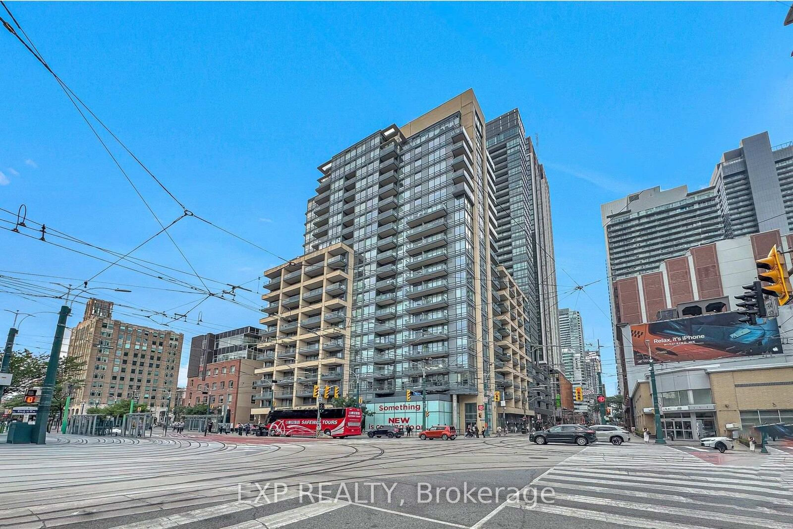 Property Photo: 438 King Street W 912 ON M5V 3T9