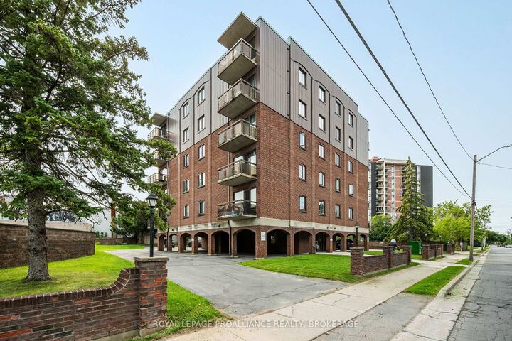 Property Photo: 315 Regent Street 201 ON K7L 4K7